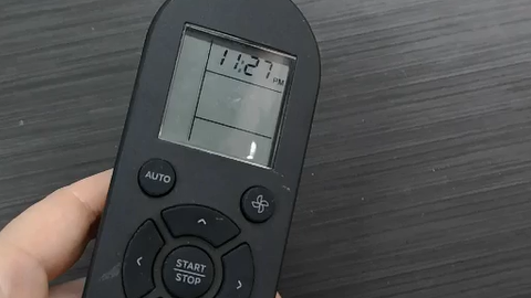How to change AM to PM when setting a schedule for RoboVac